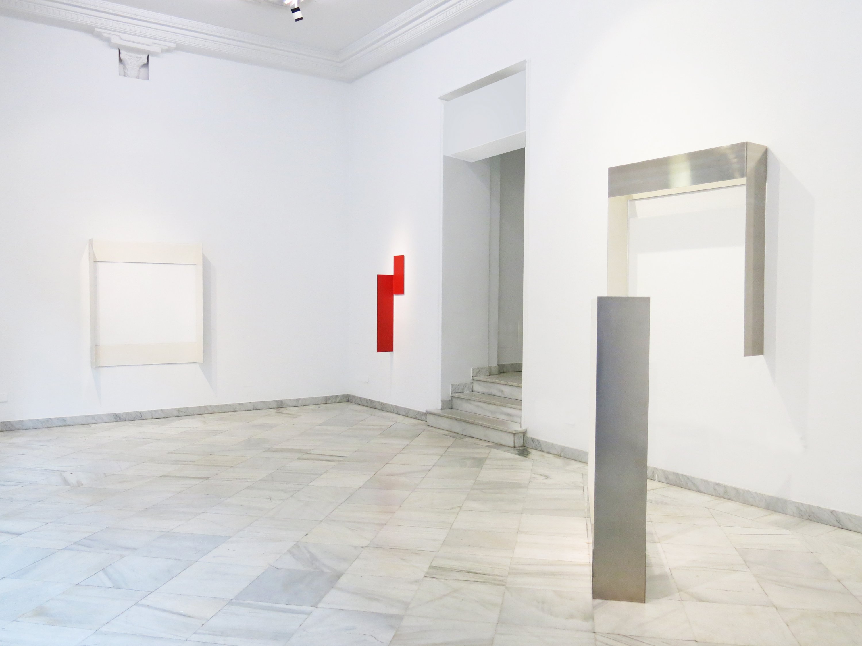 RODRÍGUEZ SILVA. Horizontal in White